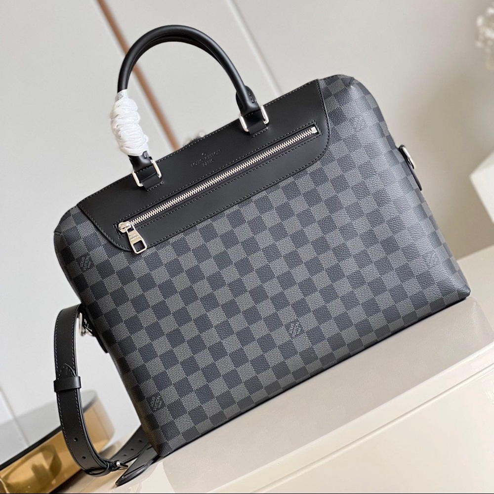 Louis Vuitton-NEVER USED-Porte Documente Jour Bag - Picture 2 of 9